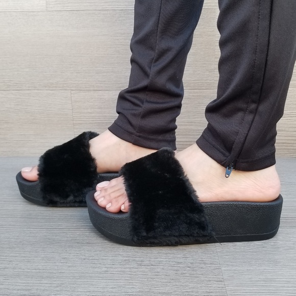 Sexy Black Fluffy Fur Chunky Slider Sandal - Picture 4 of 8